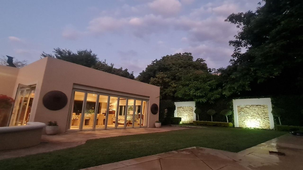 Photo 2 of 51