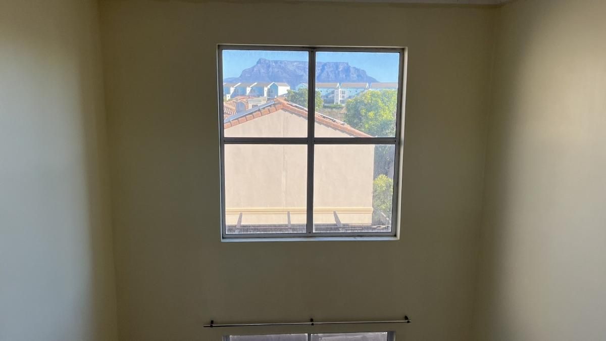 Photo 6 of 25