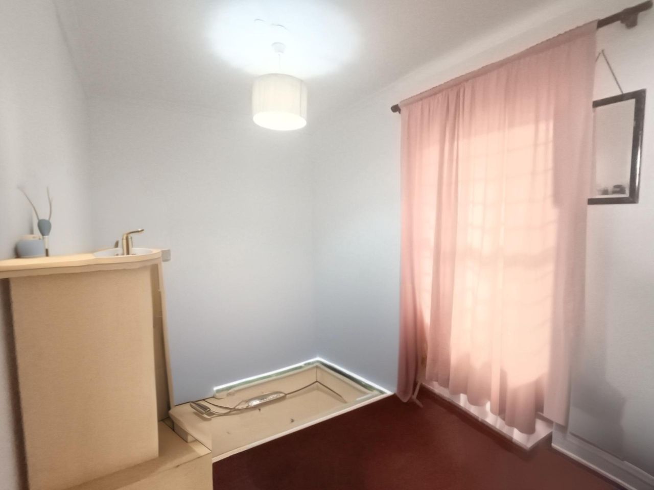 Photo 16 of 33