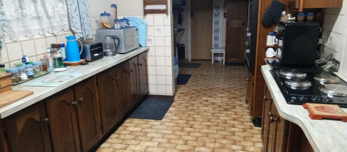 Photo 19 of 24