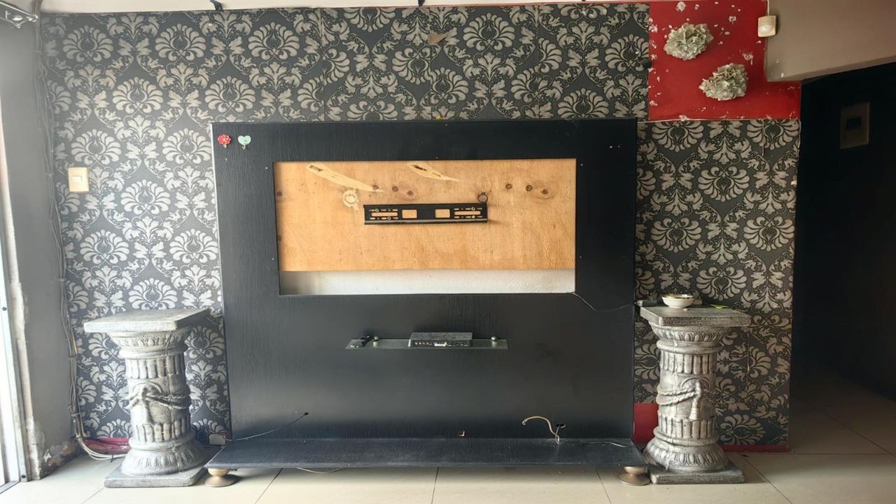 Photo 4 of 12