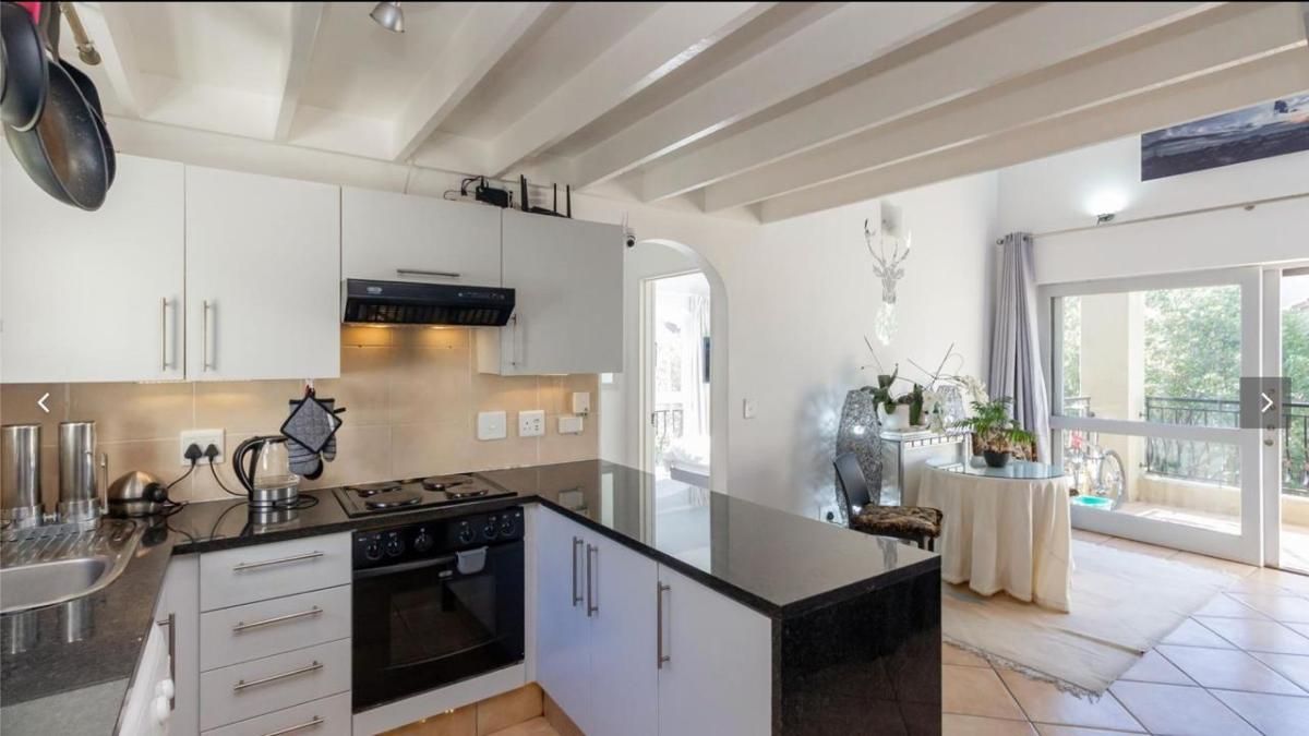 Apartment (406.86 m²) for rent in Randburg (Douglasdale, Randburg