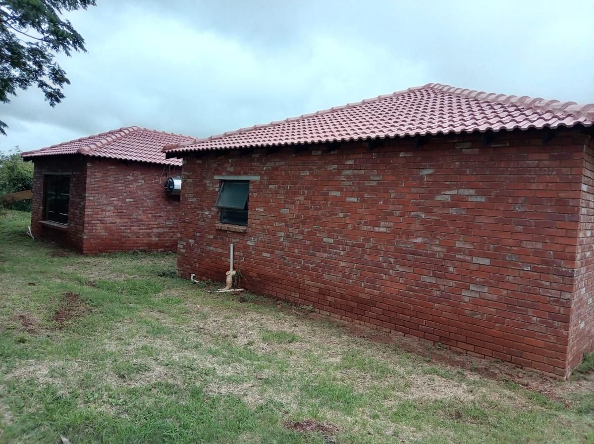 Photo 2 of 18