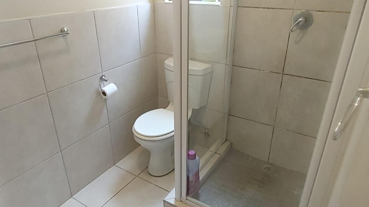 Photo 9 of 25