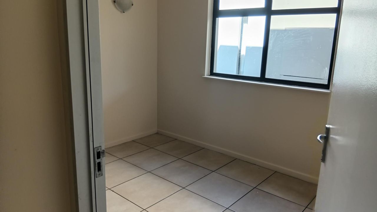 Photo 9 of 24