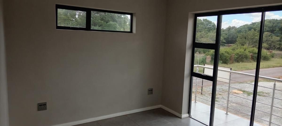 Photo 20 of 24
