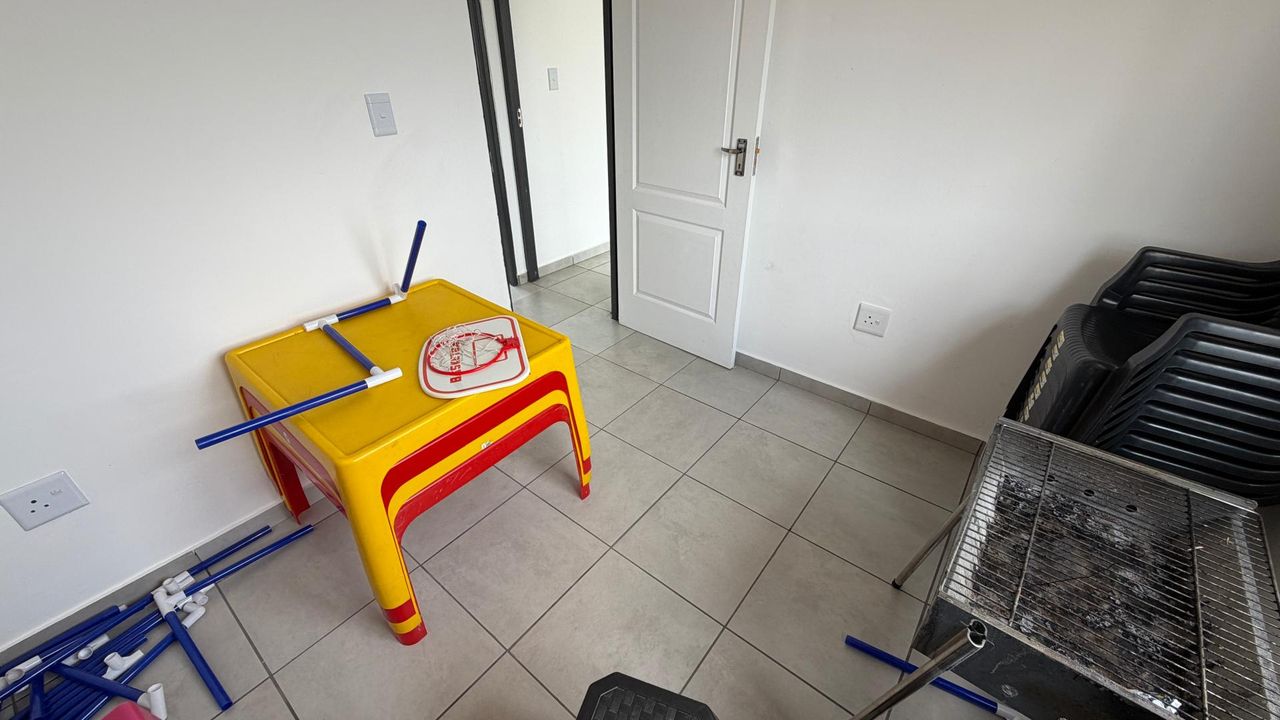 Photo 16 of 20