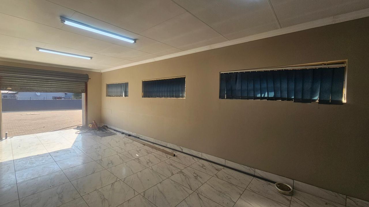Photo 5 of 35