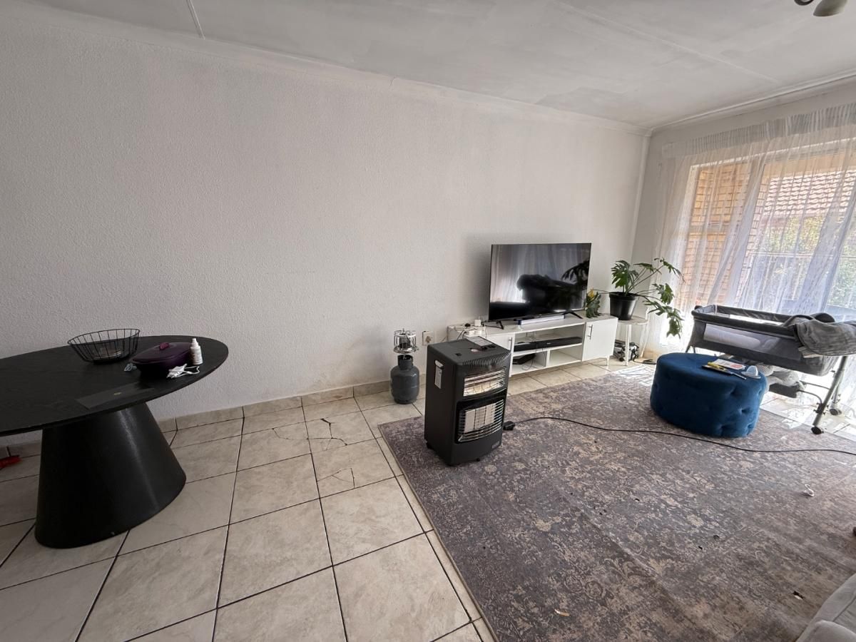 Photo of 2 Bedroom apartment for sale in Princess AH, Roodepoort