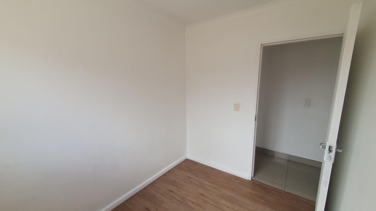 Photo 14 of 27