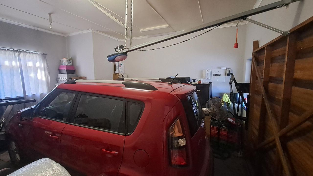 Photo 14 of 22