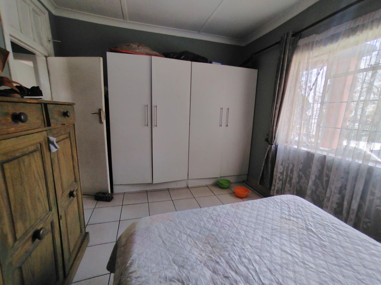 Photo 12 of 23