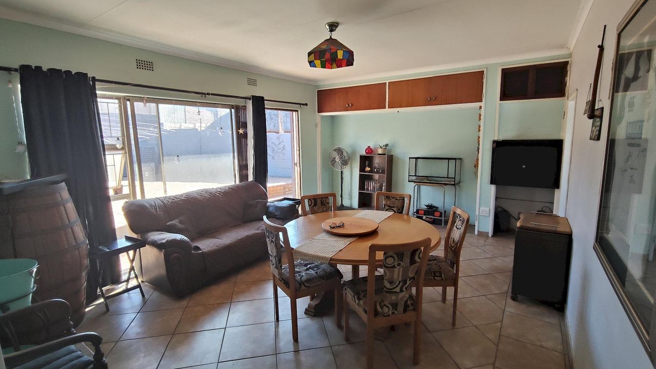 Photo 20 of 30