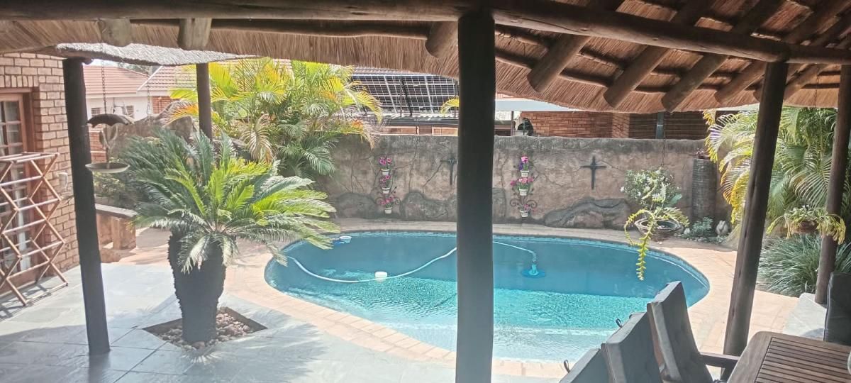Photo 25 of 42