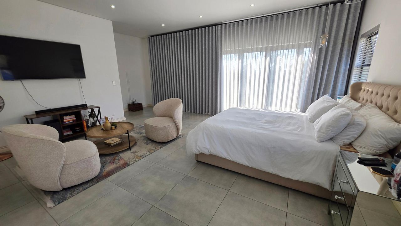 Photo of 4 Bedroom house rented in Douglasdale, Sandton
