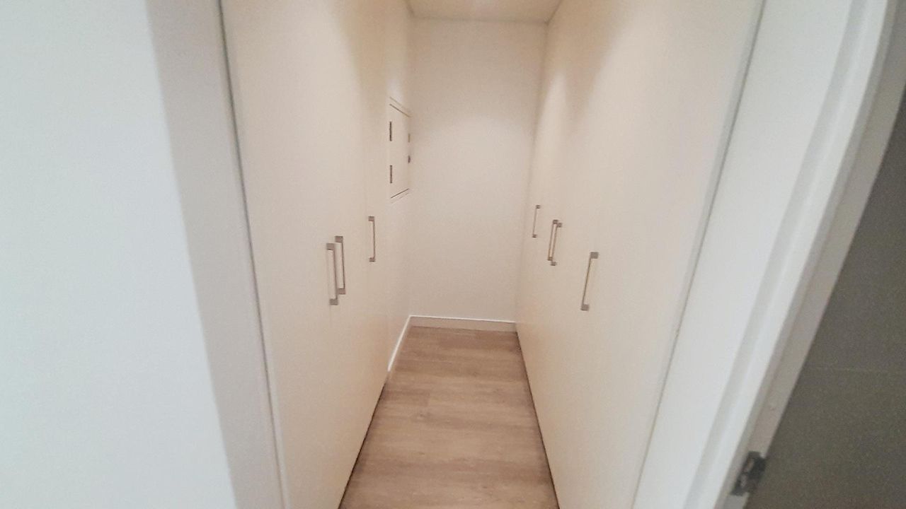 Photo 16 of 25