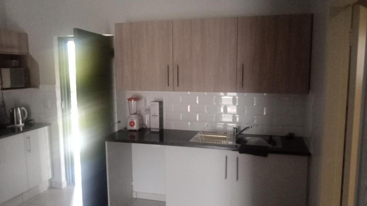 Photo 8 of 21