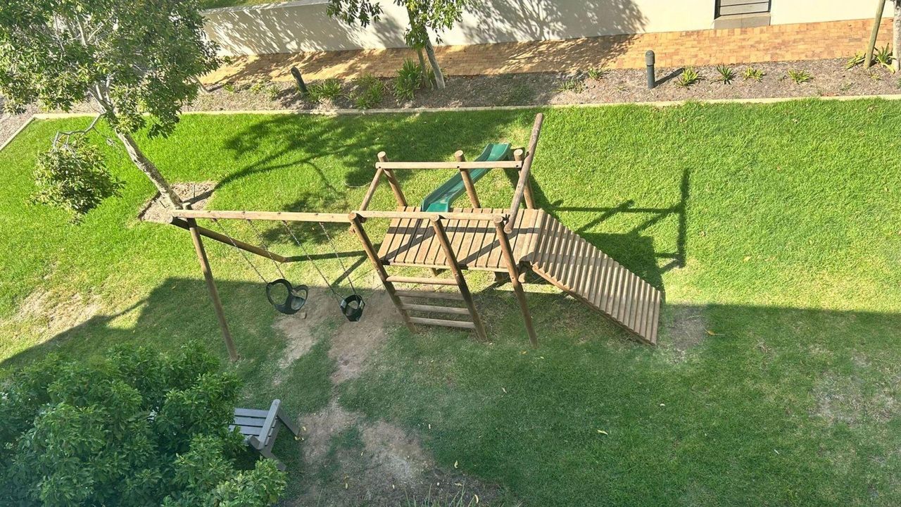 Photo 15 of 15