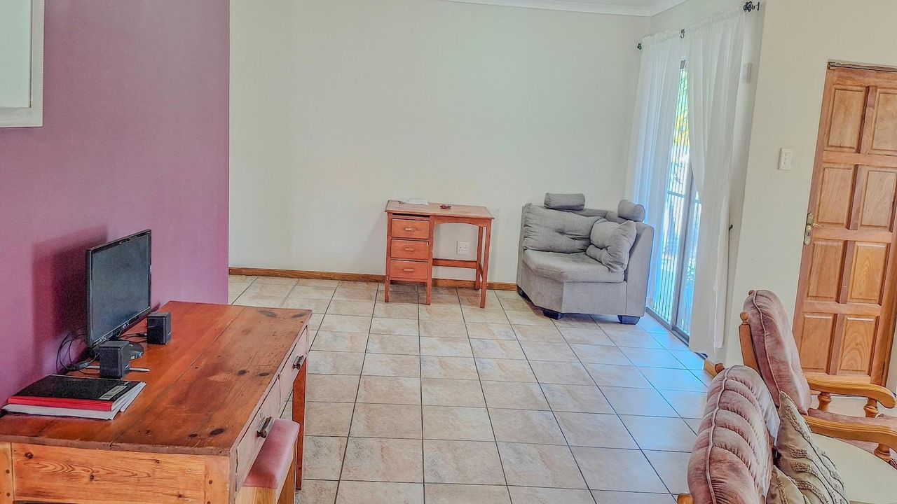 Photo 6 of 20
