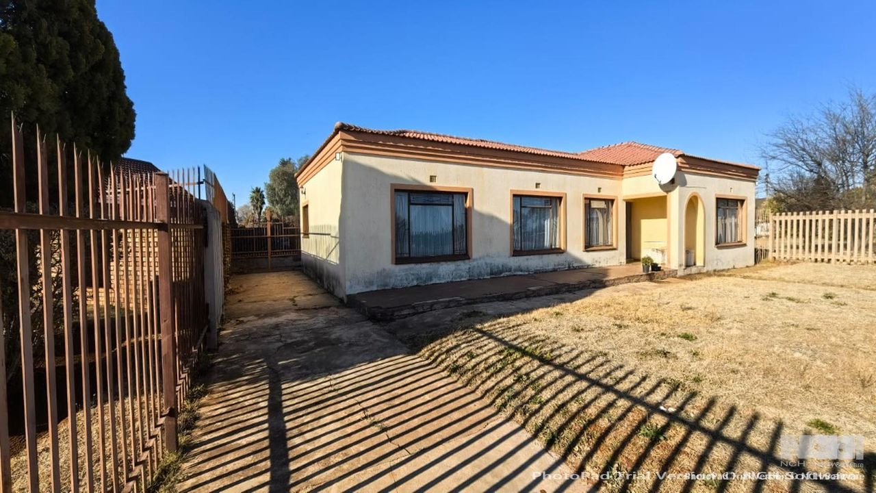 4 Bedroom house for sale in Welverdiend, Carletonville