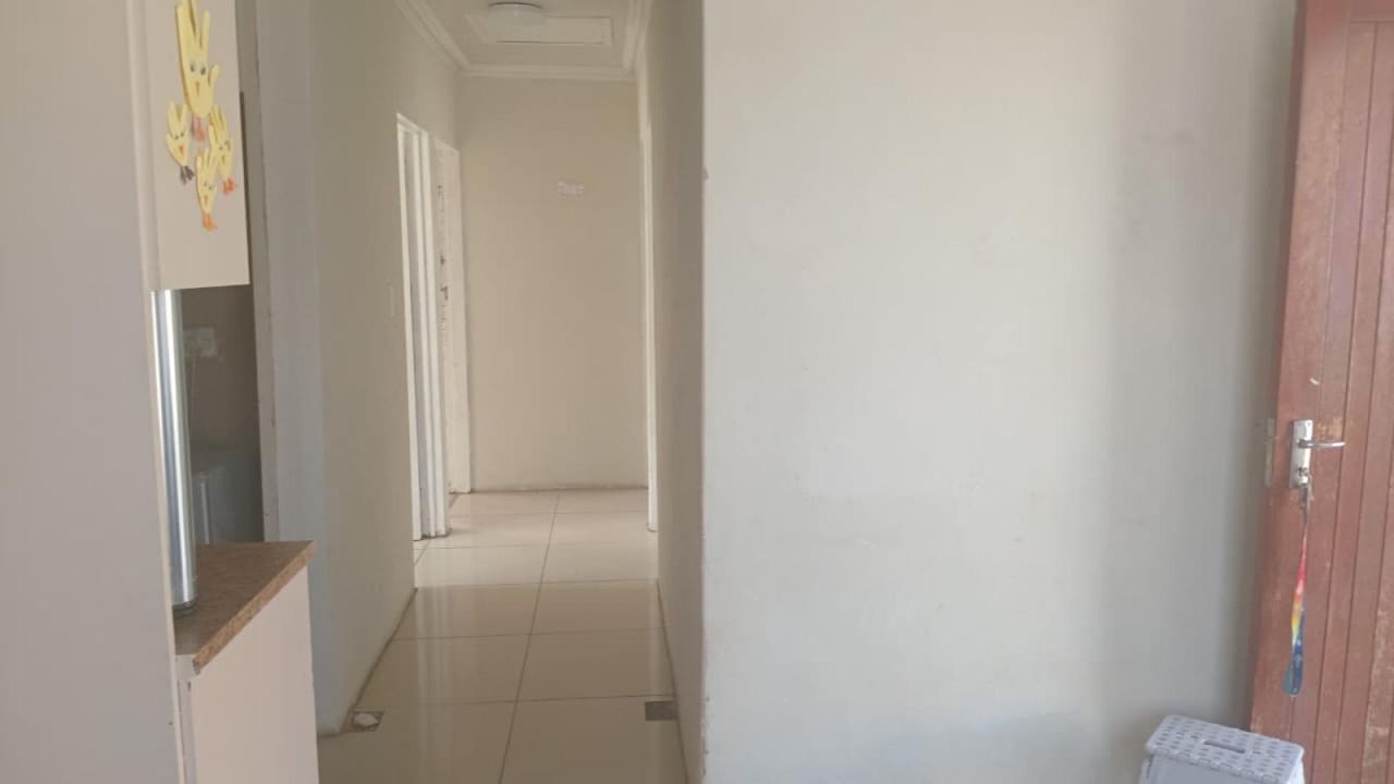 Photo 9 of 13