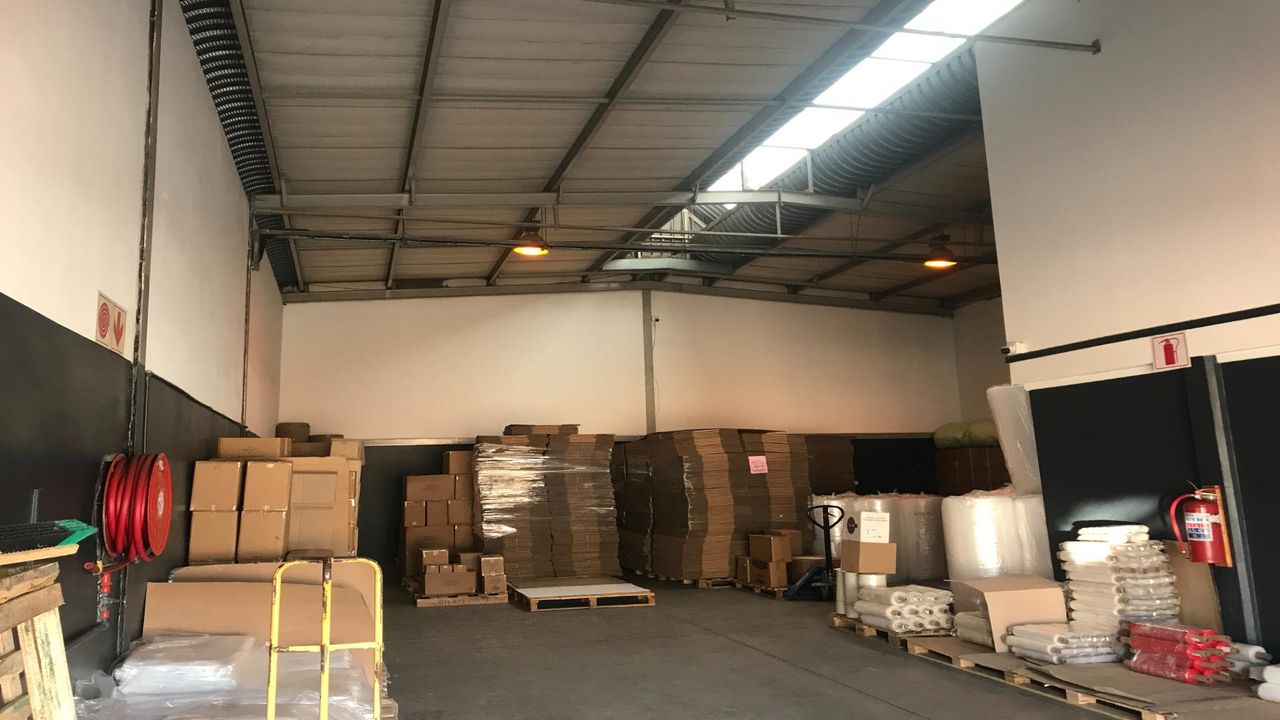 Photo 19 of 25