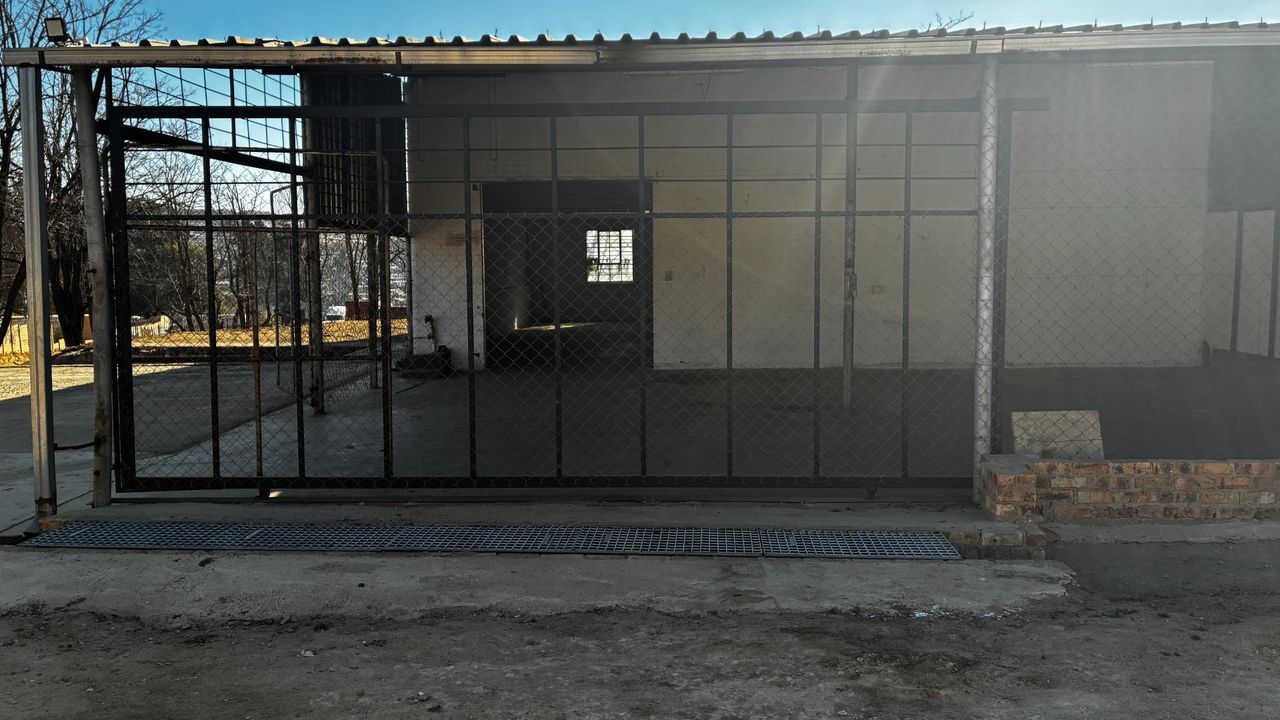 Photo of Commercial Property to let in Sonnedal AH, Roodepoort