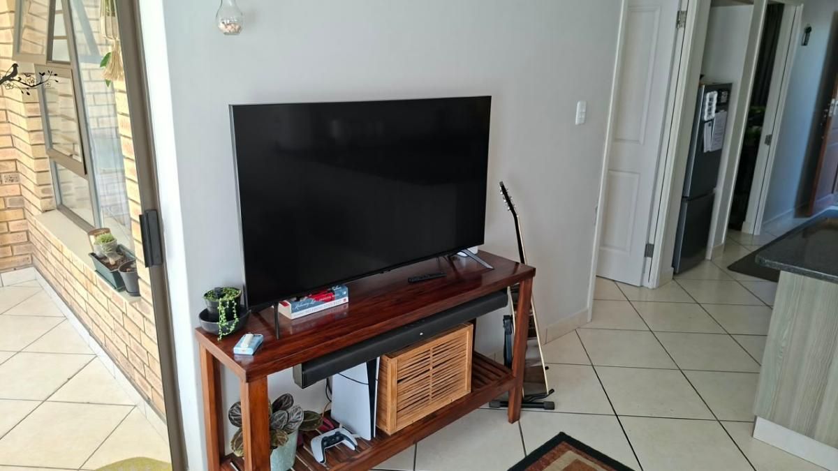 Photo 7 of 20