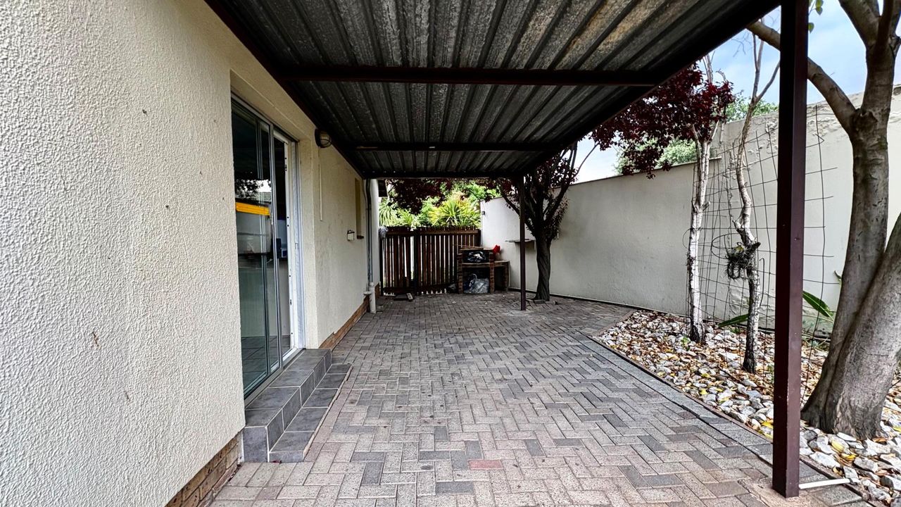 Photo 6 of 22
