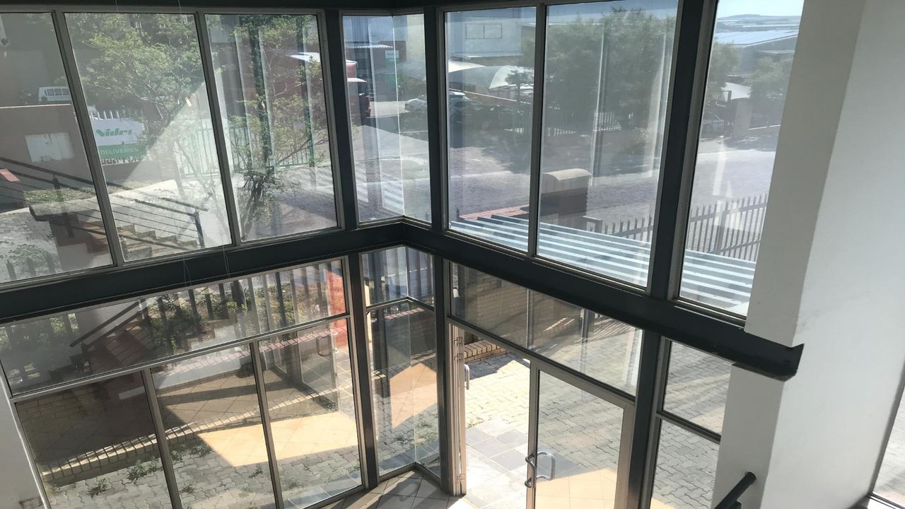 Photo 8 of 24