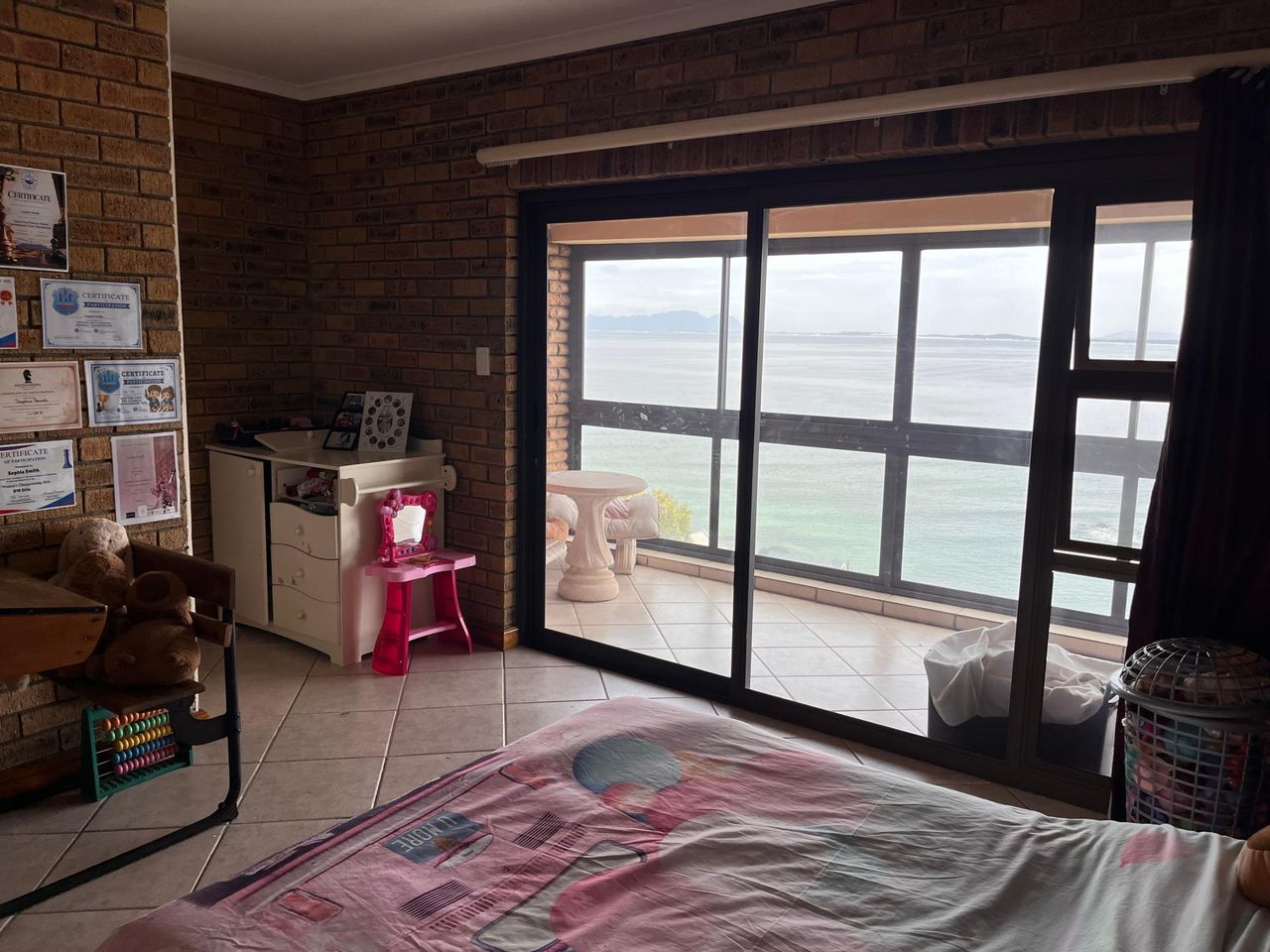 Photo 14 of 24