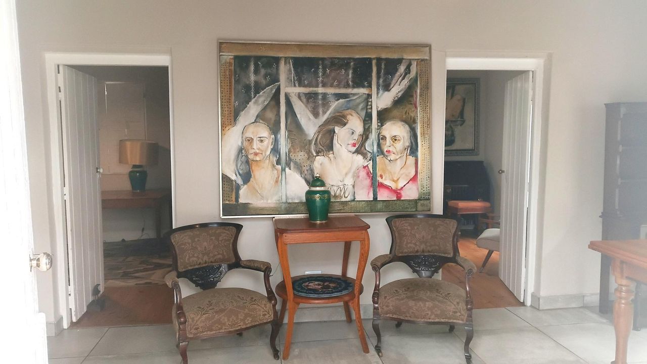 Photo 8 of 18