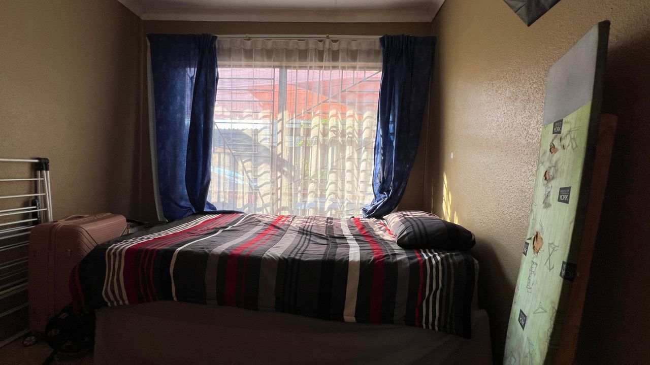 Photo 6 of 14