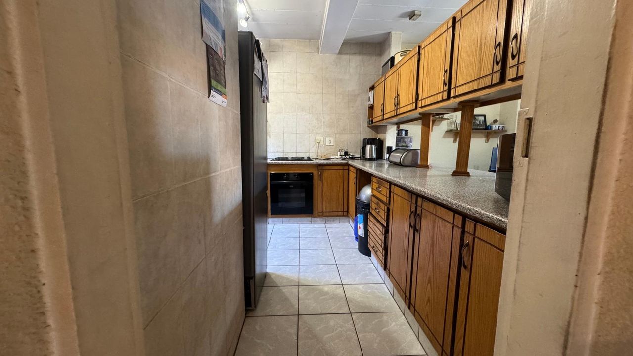 Photo 7 of 26