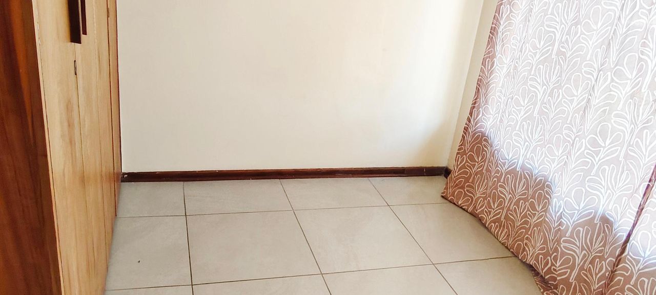 Photo 15 of 27