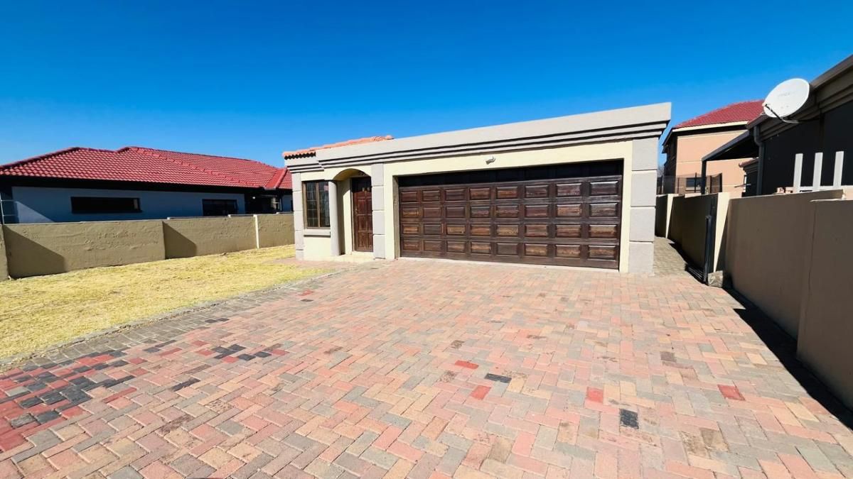 Photo of 3 Bedroom house to rent in Reyno Ridge, Witbank