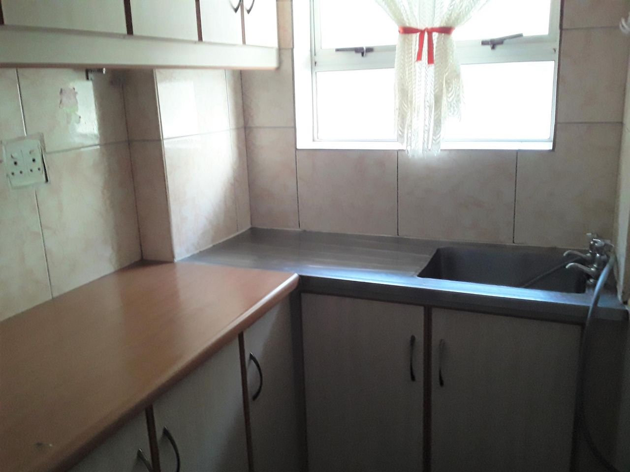 Photo of 1 Bedroom apartment to rent in North Beach, Durban