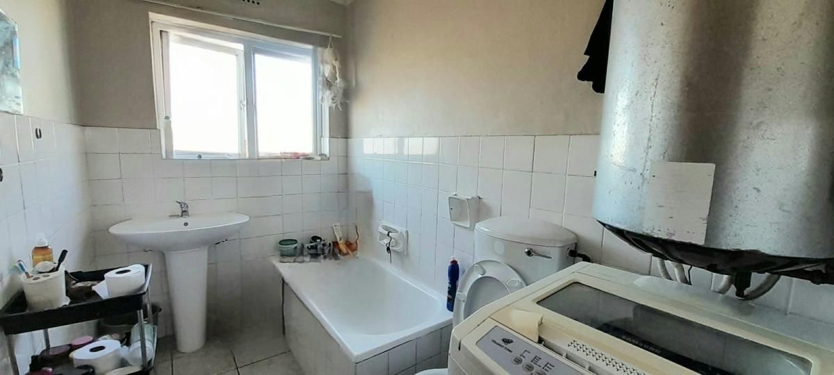 Photo 13 of 20