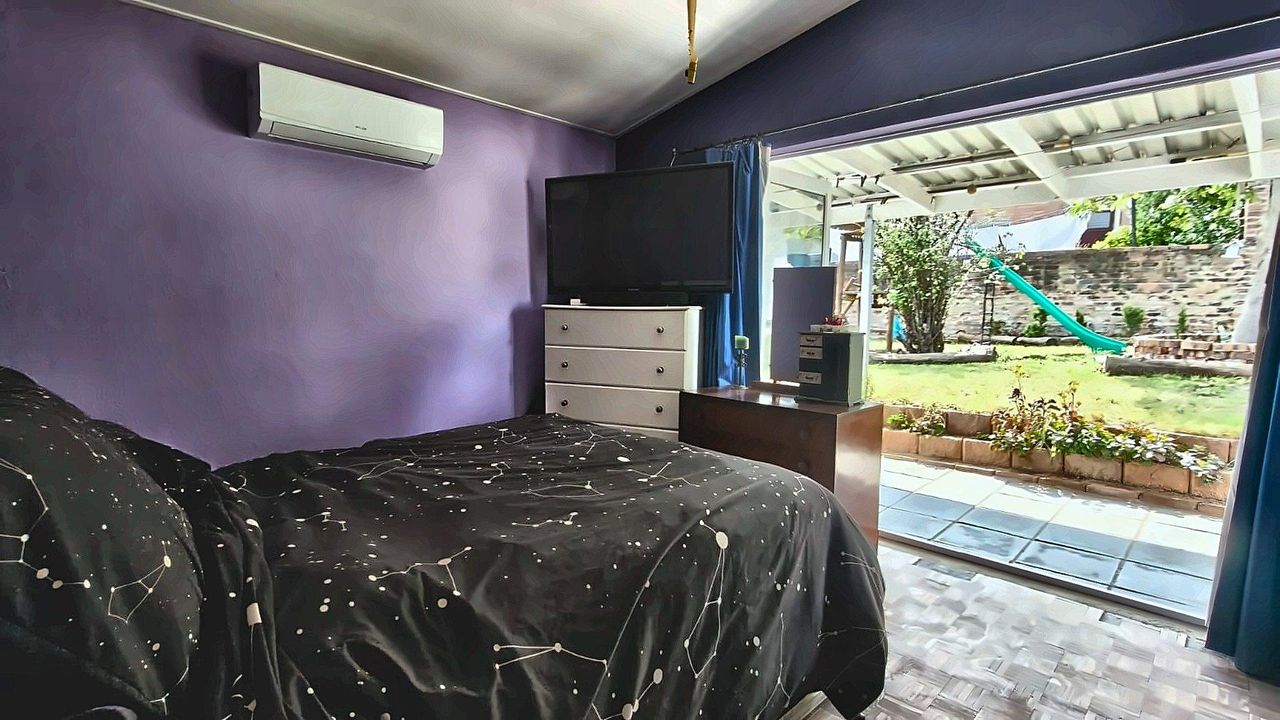 Photo 11 of 20