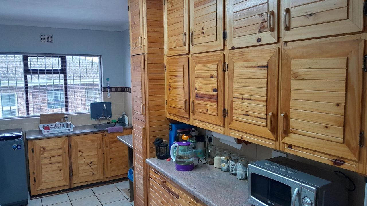 Photo 15 of 50