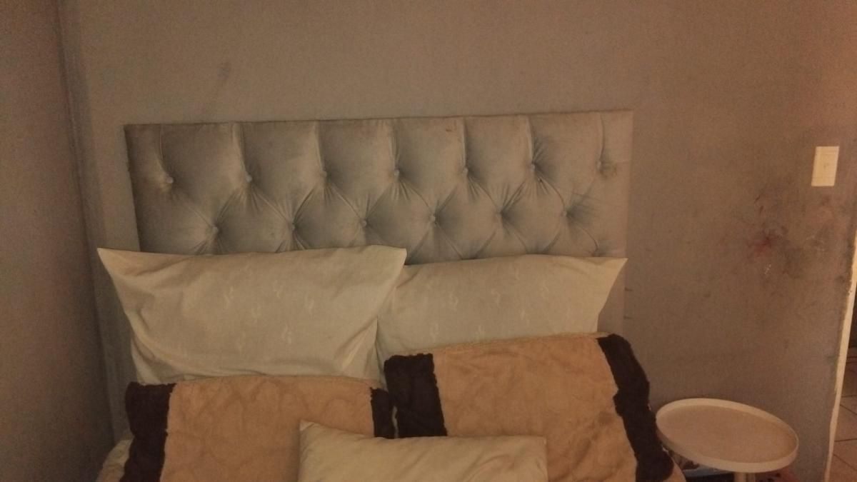 Photo 15 of 23