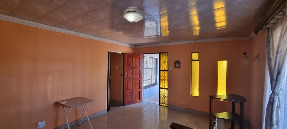 Photo 2 of 14