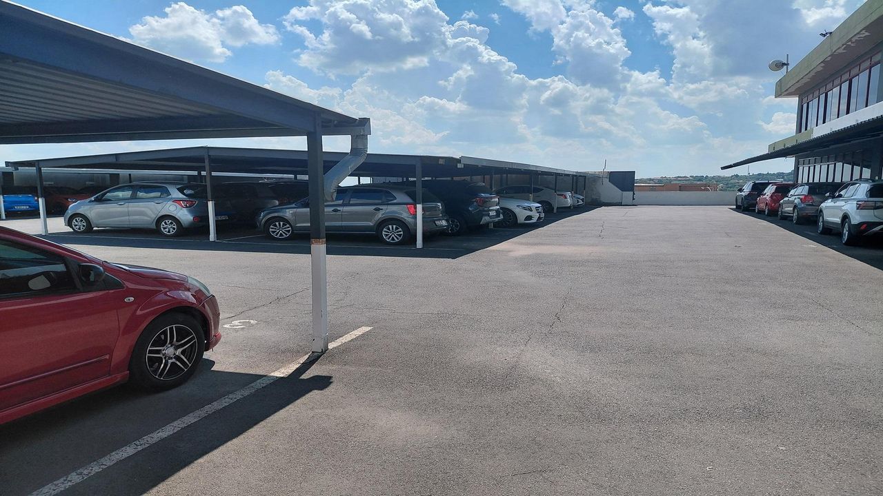 Offices to let in Halfway House, Midrand