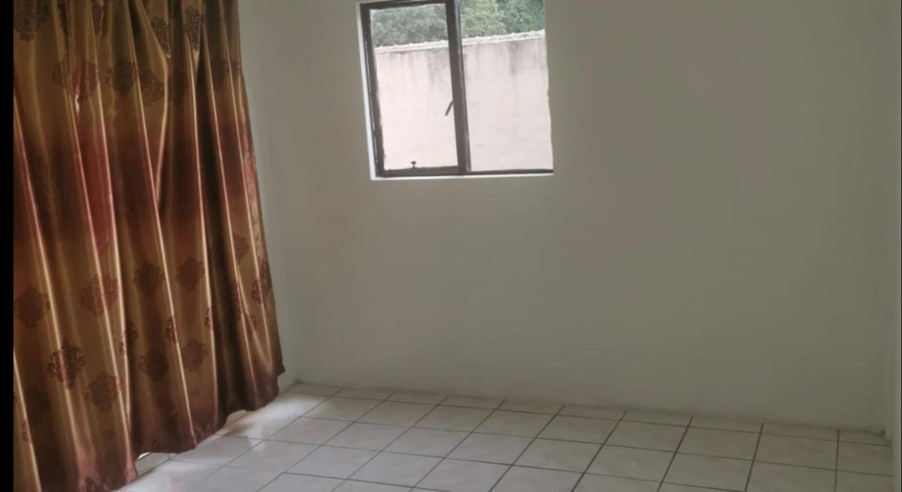 Photo 18 of 20