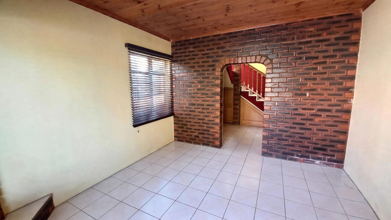 Photo 10 of 26