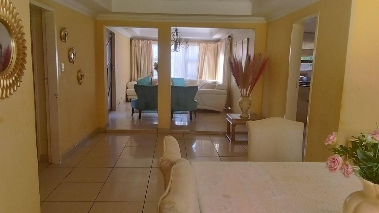 Photo 6 of 37