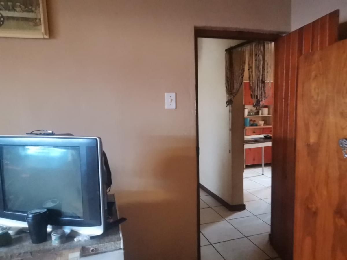 Photo 9 of 10