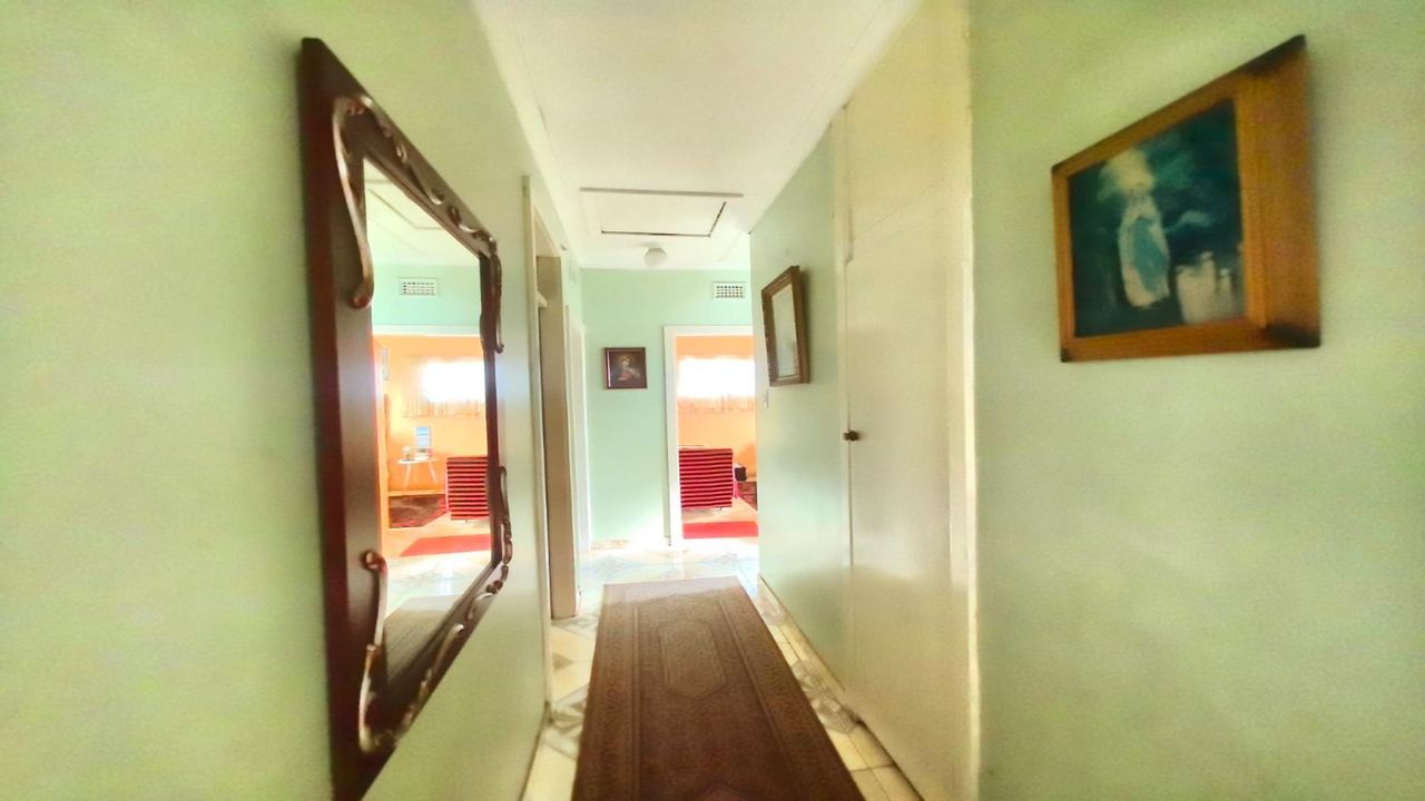Photo 9 of 15