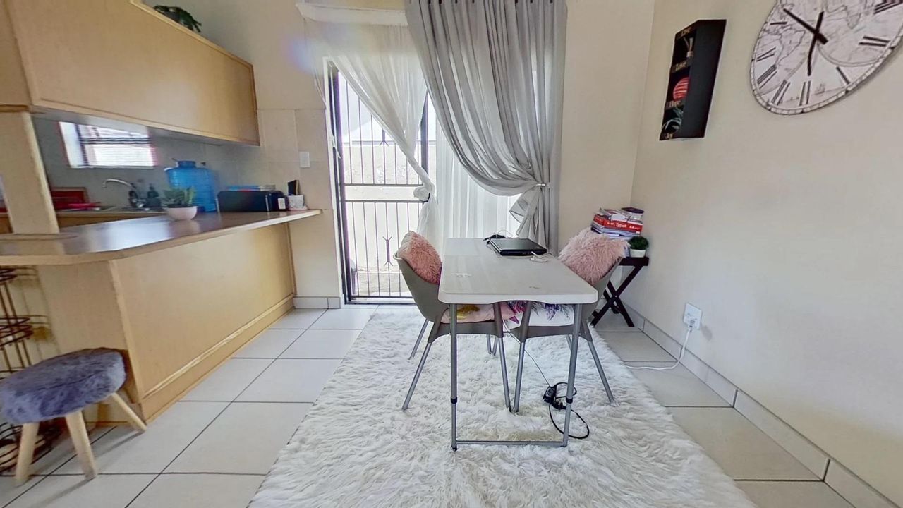 Photo 6 of 12