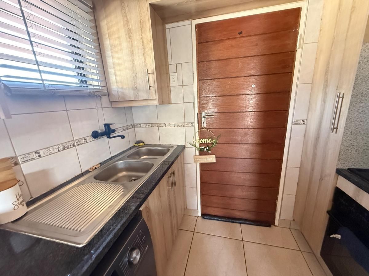 Photo of 2 Bedroom house for sale in Mindalore, Krugersdorp